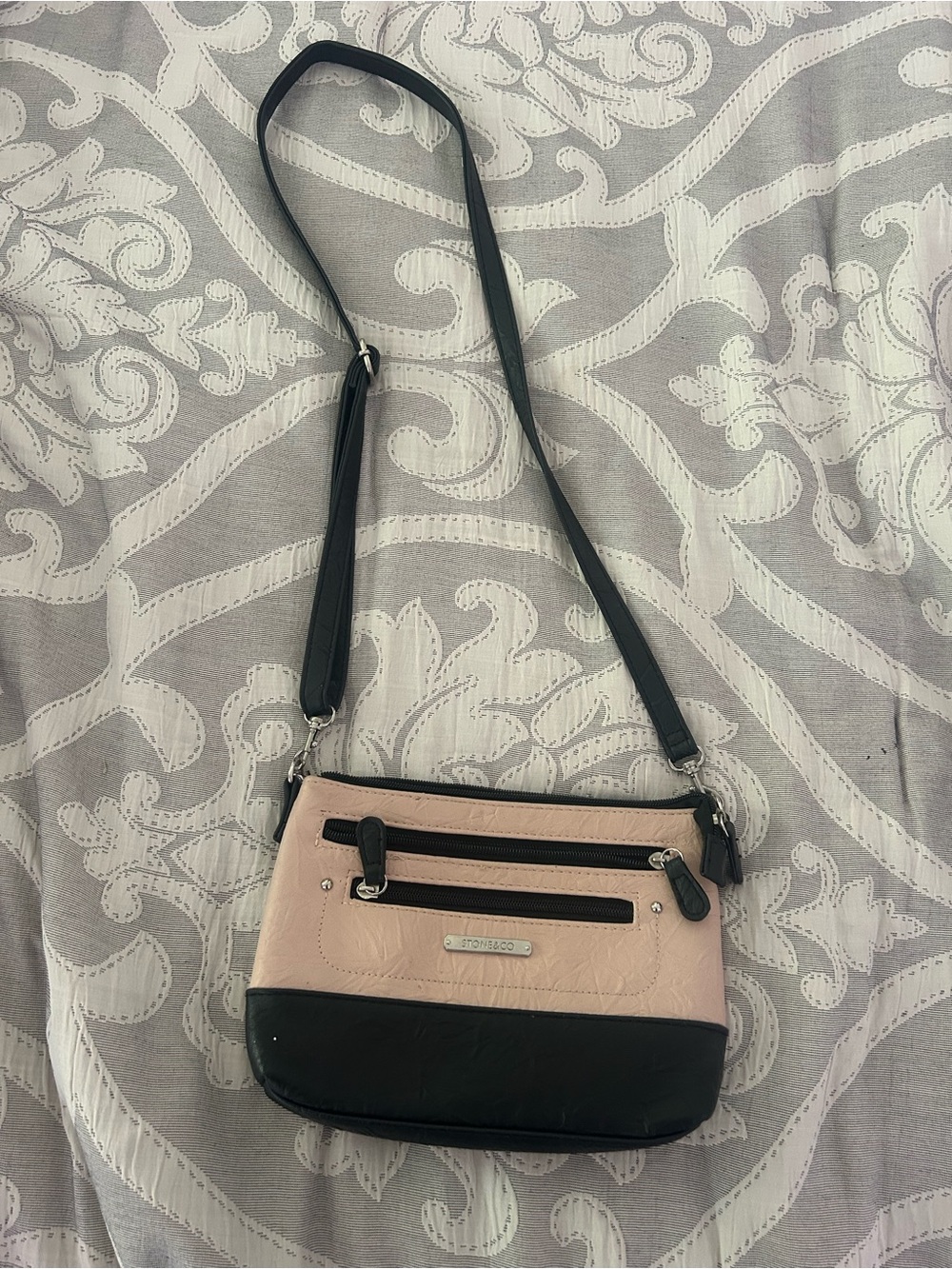 Chic Two-Tone Crossbody Bag in Blush and Black